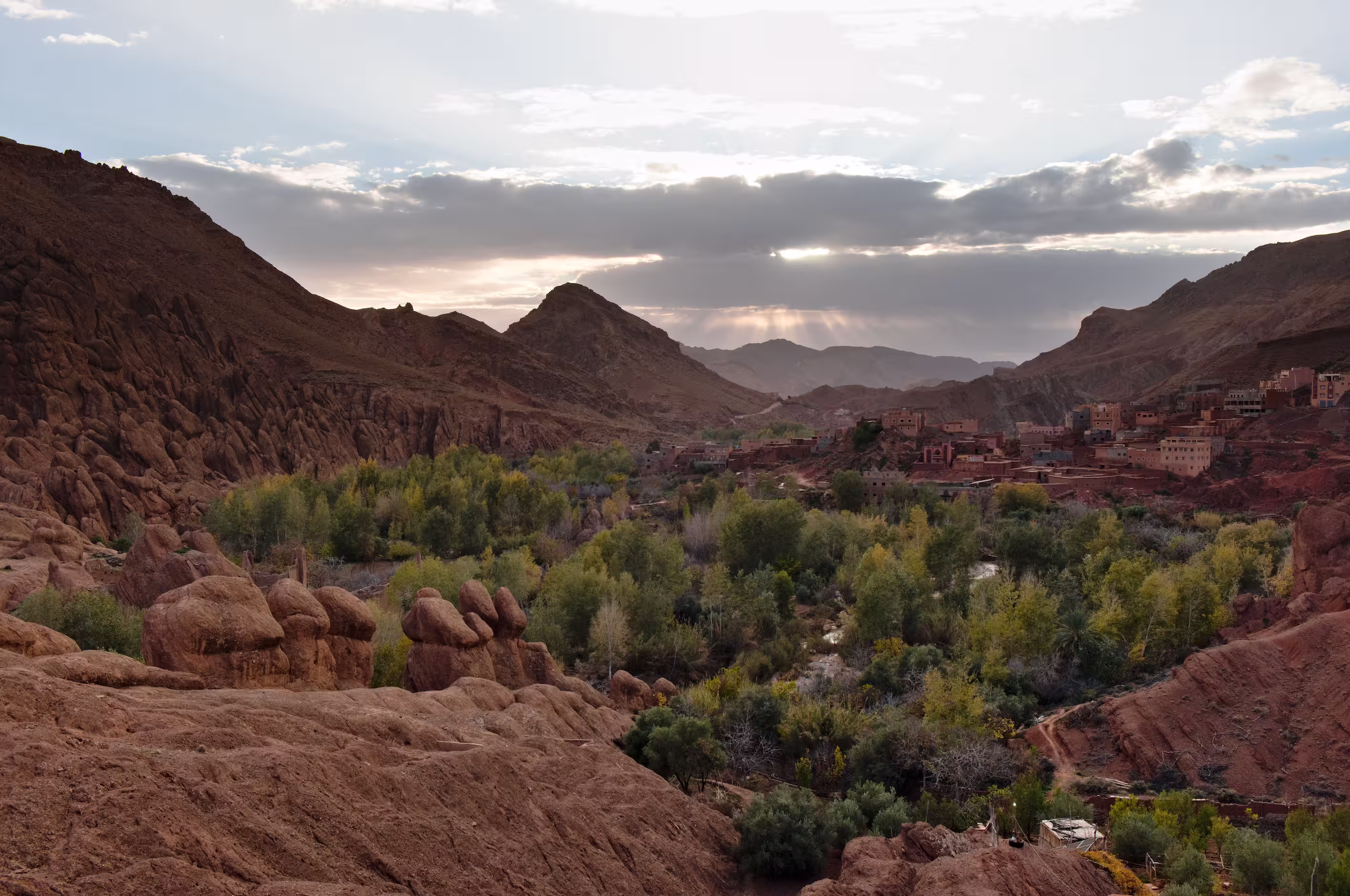 Randonnée dans la vallée des Roses au Maroc
